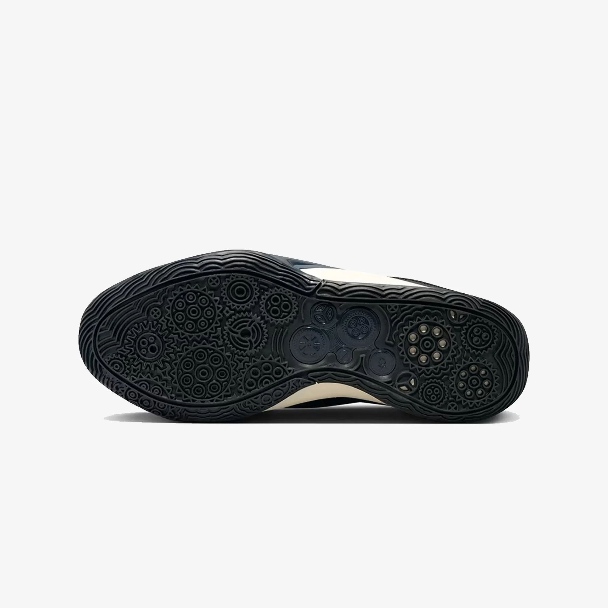 Nike | KEVIN DURANT KD16 EP  { BLACK/BLACK-DK SMOKE GREY-COCONUT MILK